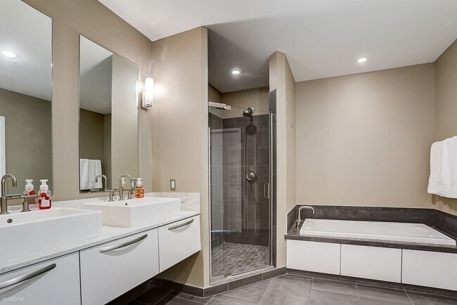 Foto del edificio - 2 br, 2 bath Condo - 700 12th Ave S Unit 509