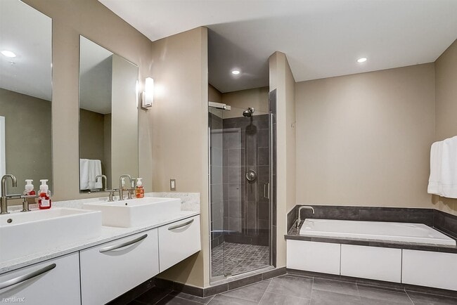 Building Photo - 2 br, 2 bath Condo - 700 12th Ave S Unit 509