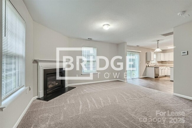 Foto del edificio - 2100 Cranberry Woods Ct
