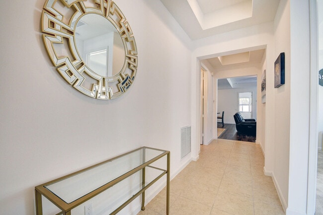 Building Photo - 7461 Moonrise Dr