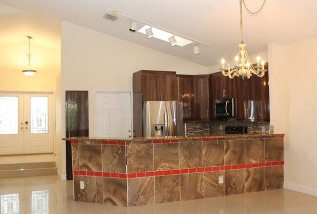 Foto del edificio - 7705 Forest Green Ln