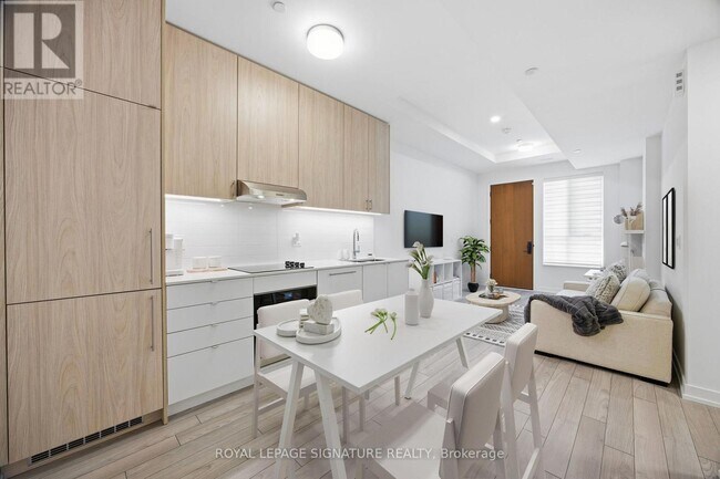 Building Photo - 5 Red Squirrel Ln.