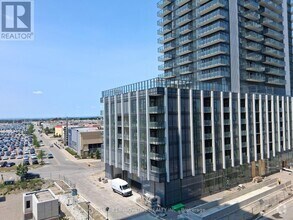 Building Photo - 8960-8960 Jane St