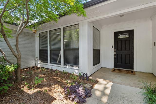 Foto del edificio - 2105 Clearbrook Ct