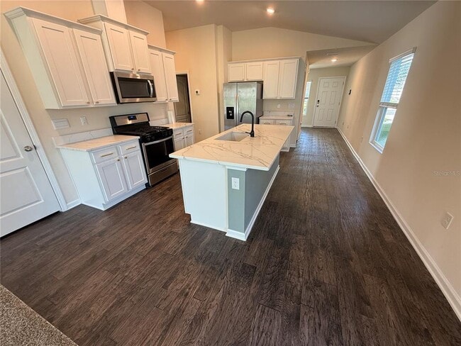 Building Photo - 760 Grand Reserve Dr
