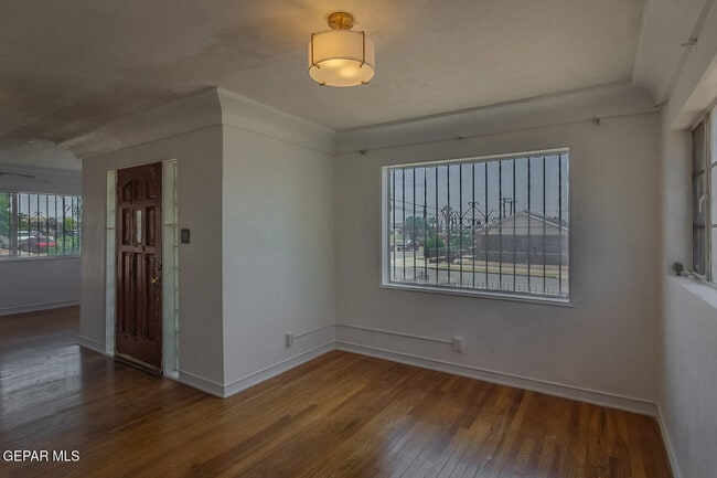 Foto del edificio - 4029 Hueco Ave