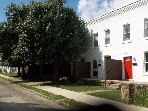 Primary Photo - 151-163 Grove Ave