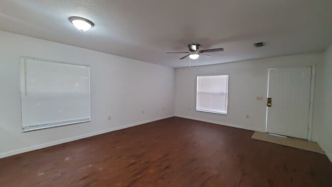 Building Photo - Coming Soon! 3 Bedroom, 2 Bathroom Home for Rent in Plant City