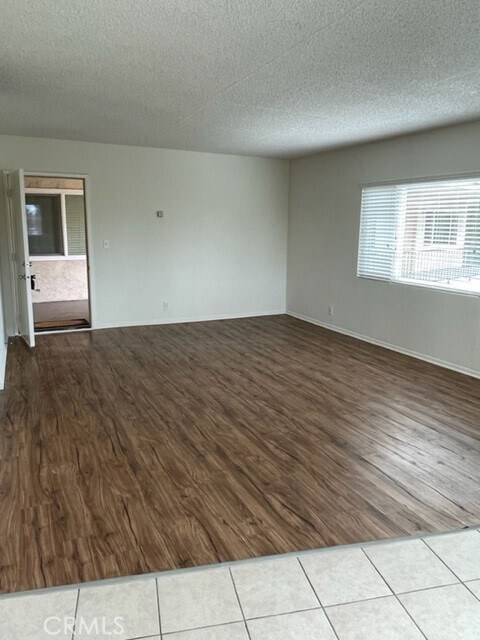 Foto del edificio - 207 W Marquita