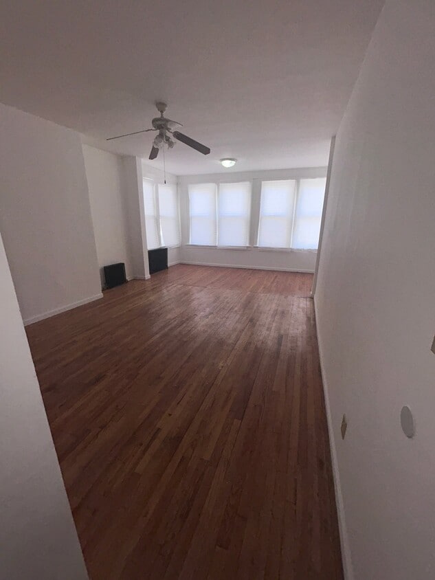 Photo - 636 E 230th St (The Bronx, NY)