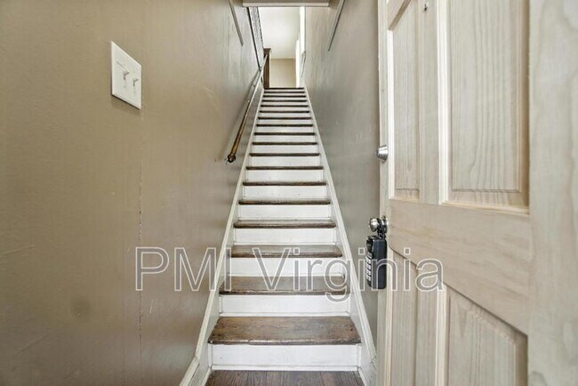 Foto del edificio - 440 Dinwiddie St