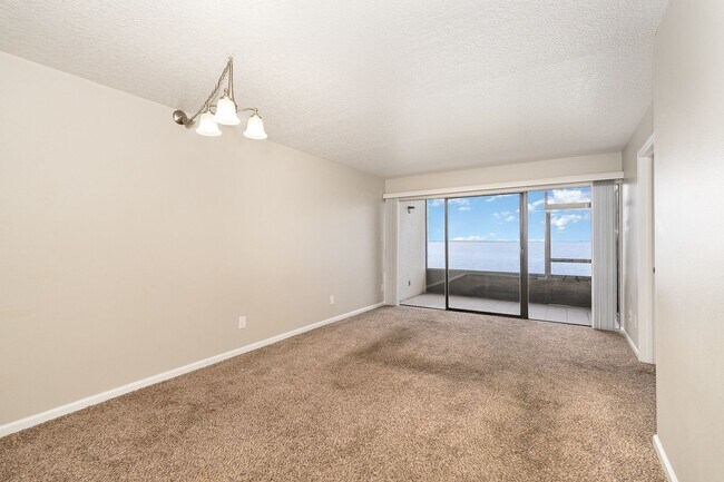 Foto del edificio - New Renovated Condo