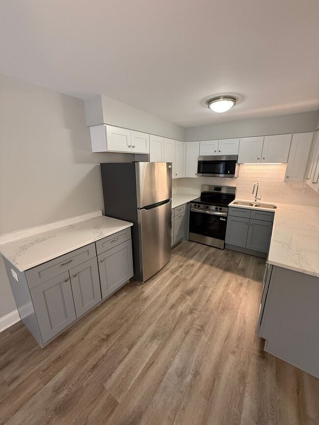 Building Photo - 744 W Gordon Ter