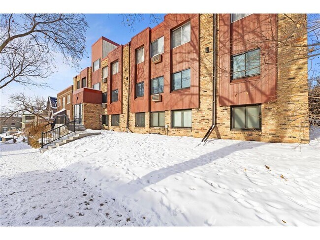 Foto del edificio - 520 Ridgewood Ave