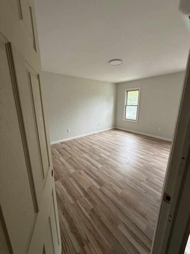 Building Photo - 168 Lenox Ave
