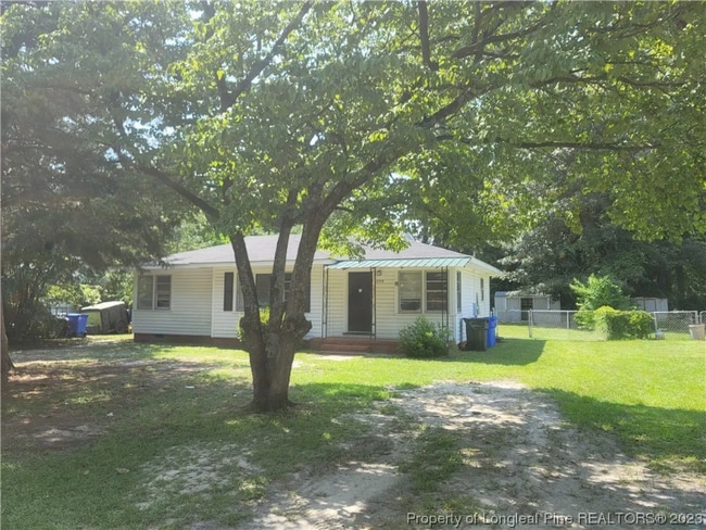 Building Photo - 1118 Wellons Dr