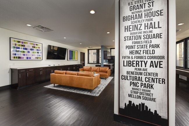 Resident Lounge - Apartments at River View