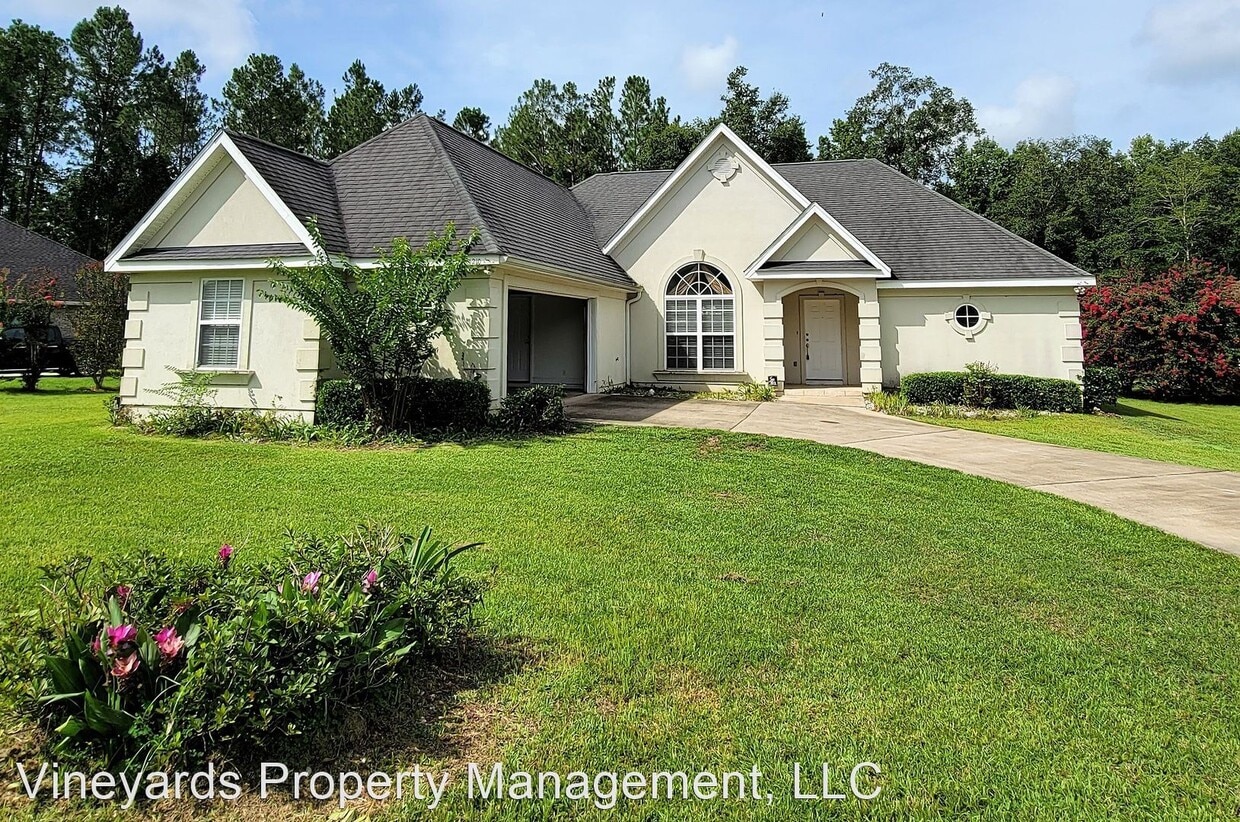 4210 Sierra Woods Trail, Tallahassee, FL 32311 House Rental in