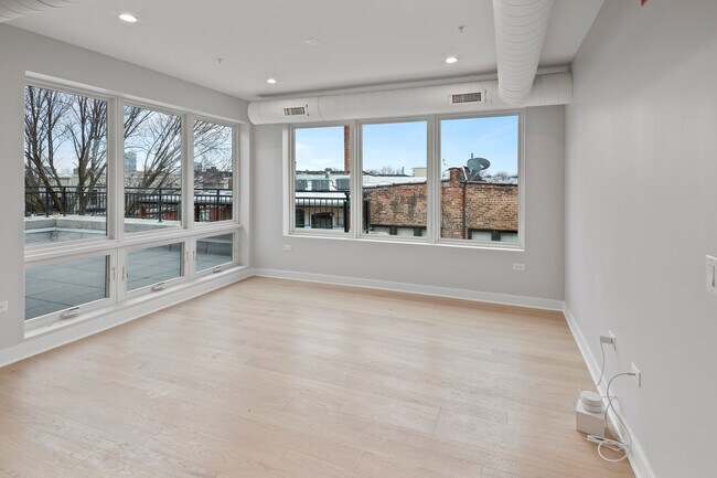 Foto del edificio - 4637 N Ashland Ave