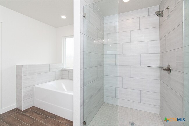 Building Photo - 1415 Flatland Trl