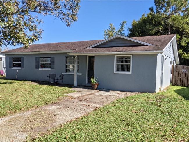 Building Photo - 2601 Bonneville Dr