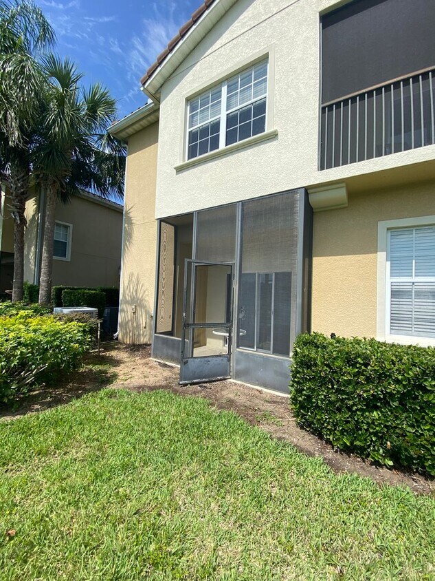 Primary Photo - Condo for rent