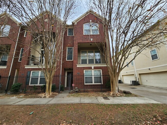 Building Photo - 4100 Blossom St