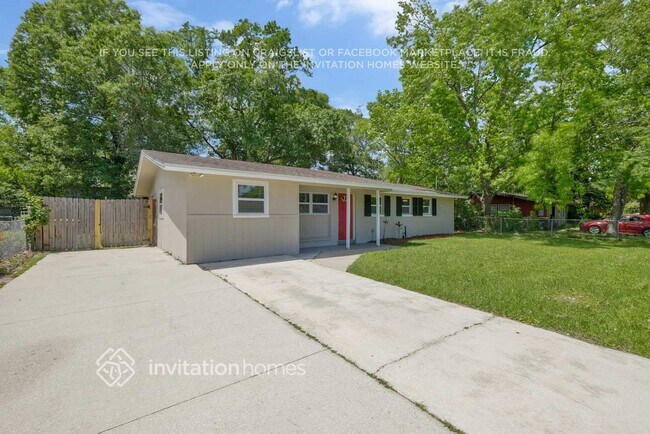 Building Photo - 4238 Sabine Dr