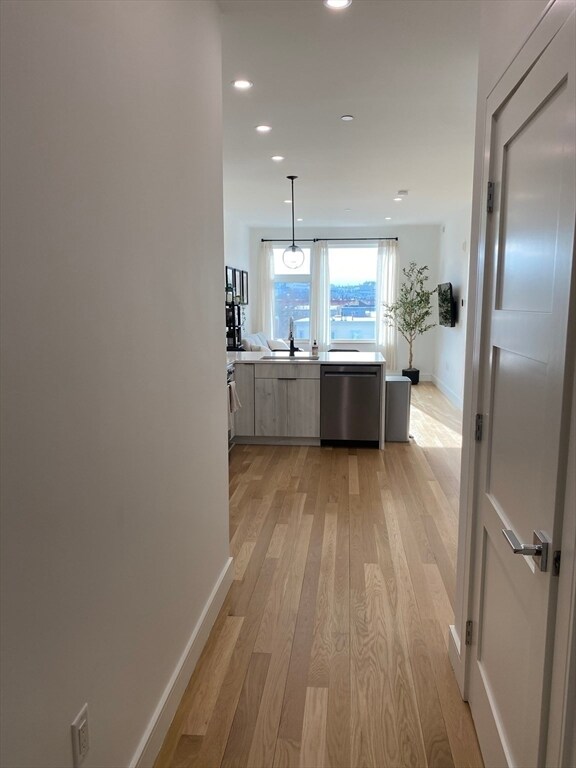 Building Photo - 28 South St