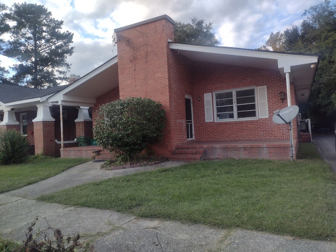 713 King Ave Unit 713 King Apt B, Florence, SC 29501 Apartments in