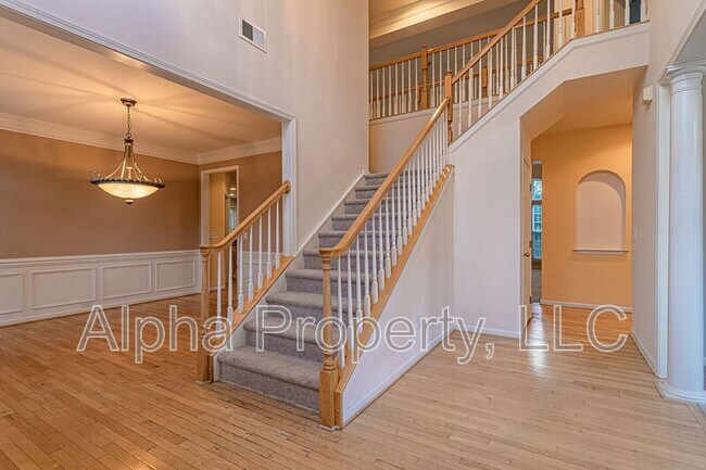 Foto del edificio - 1205 Carriage Park Cir