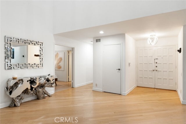 Building Photo - 1447 Kings Rd