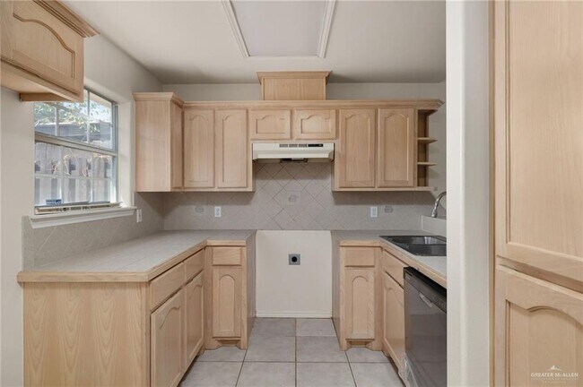 Building Photo - 11 Jubilee Ave