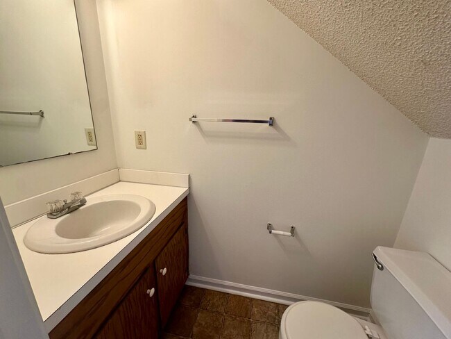 Foto del edificio - Updated Townhouse