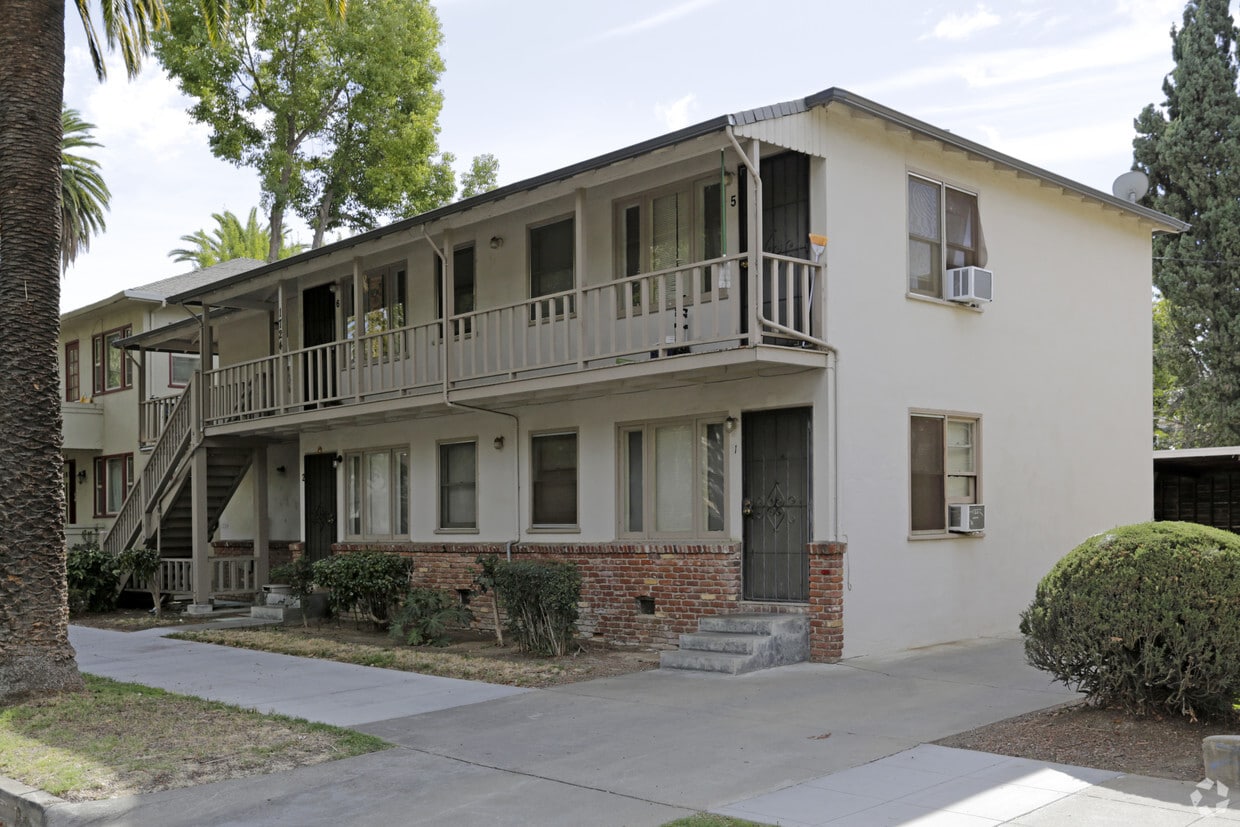 Building Photo - 1724 T St