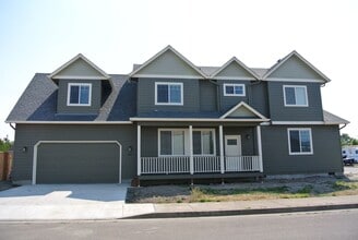 Building Photo - 2604 Newton St