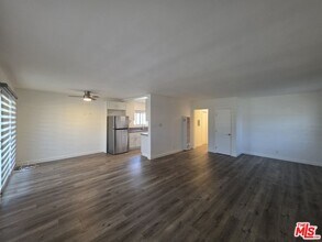 Building Photo - 10734 Palms Blvd