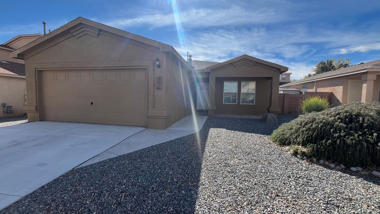 Primary Photo - Lovely Home In Stonbrige Subdivision