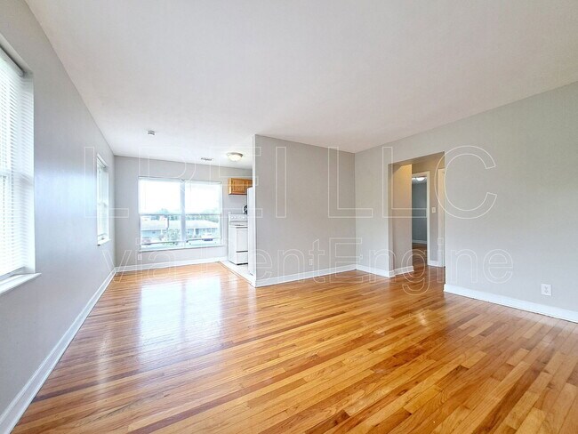Foto del edificio - 8801 Malvern Hill Rd