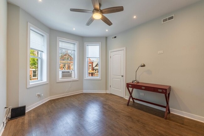 Photo - 2729 S Harding Ave Apartment