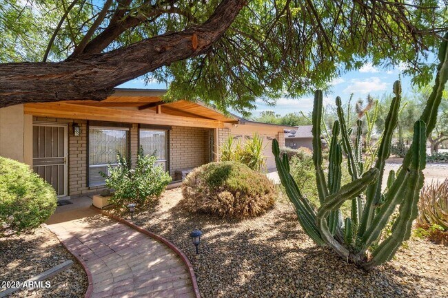 Foto del edificio - 5838 E Cochise Rd