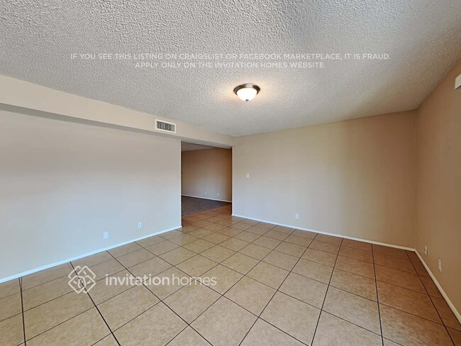 Building Photo - 4213 W Northview Ave