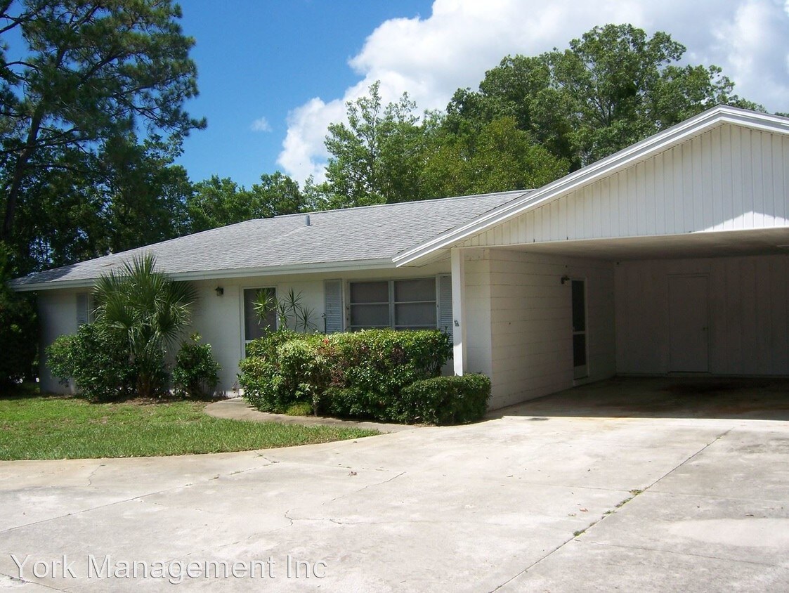Primary Photo - 7207 Manatee St