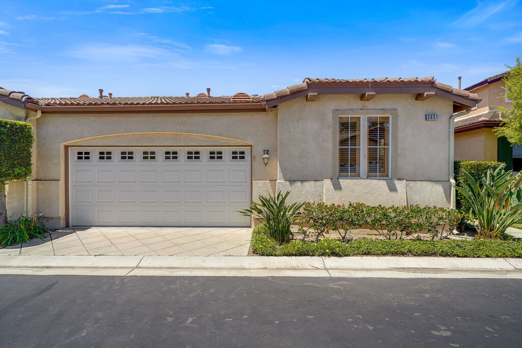 Primary Photo - 3831 Shakespeare Dr