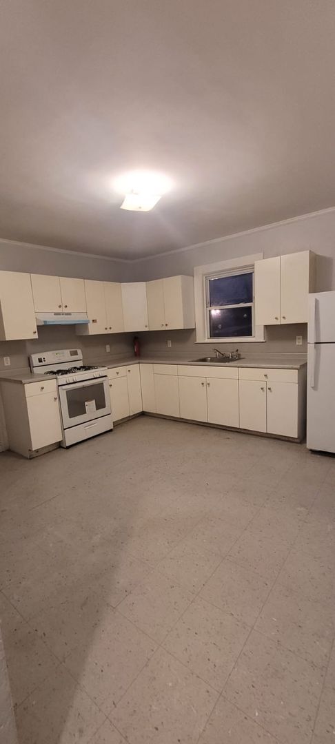 Foto del edificio - 331-333 Grove Street