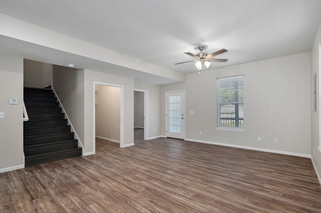 Building Photo - 327 S Florence Ave