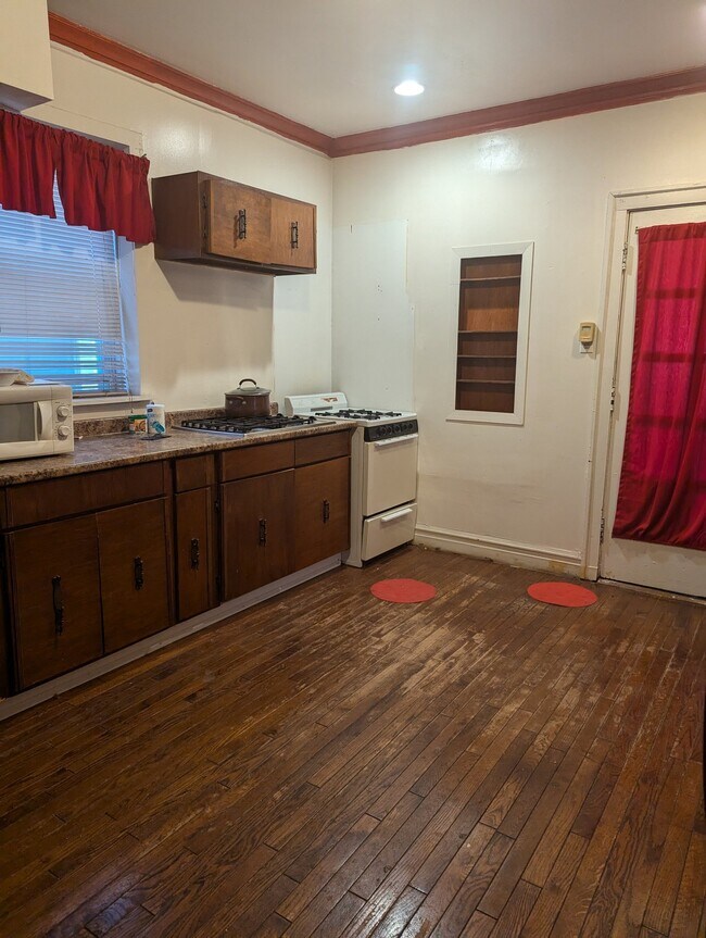 Foto del edificio - 1148 N Mayfield Ave