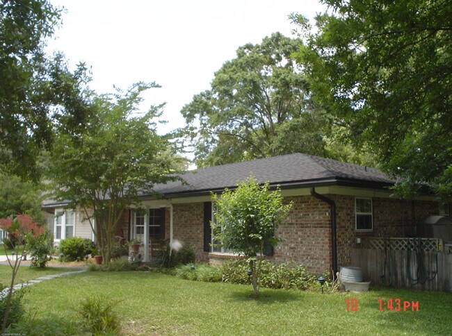 Foto del edificio - 5933 111th St