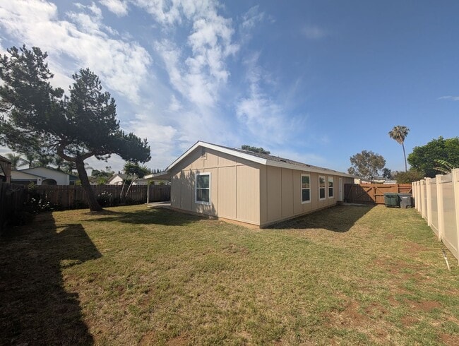 Foto del edificio - Corner Lot Home in Escondido!