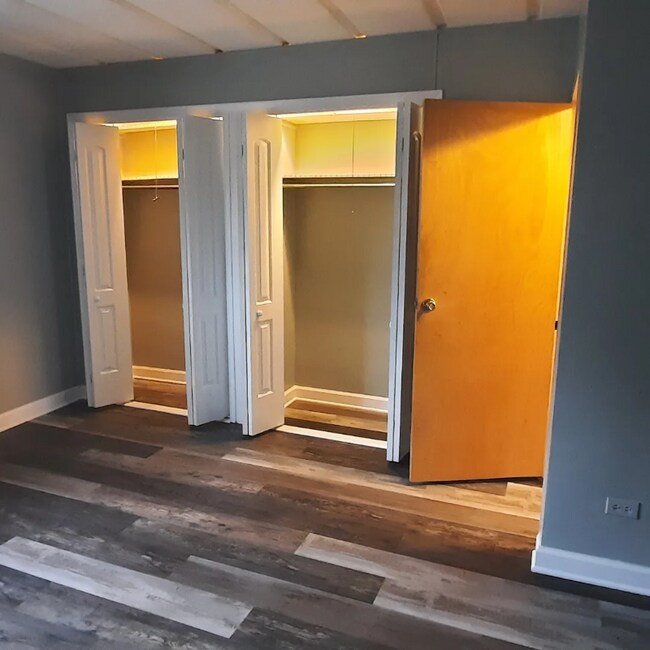 Building Photo - 9541 S Kedzie Ave